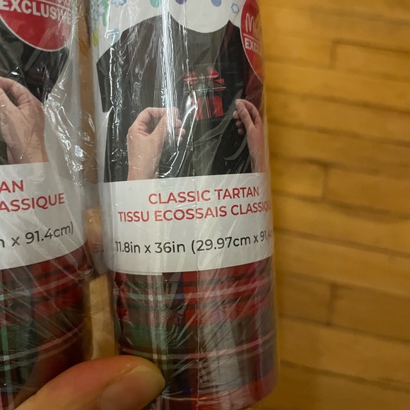 Siser Christmas red plaid easypatterns plus heat transfer vinyl bundle of 2 - Picture 2 of 2